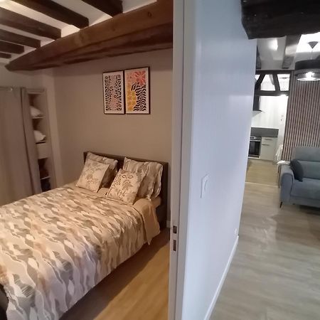 Apartament Le Vieux Laval Laval  Zewnętrze zdjęcie
